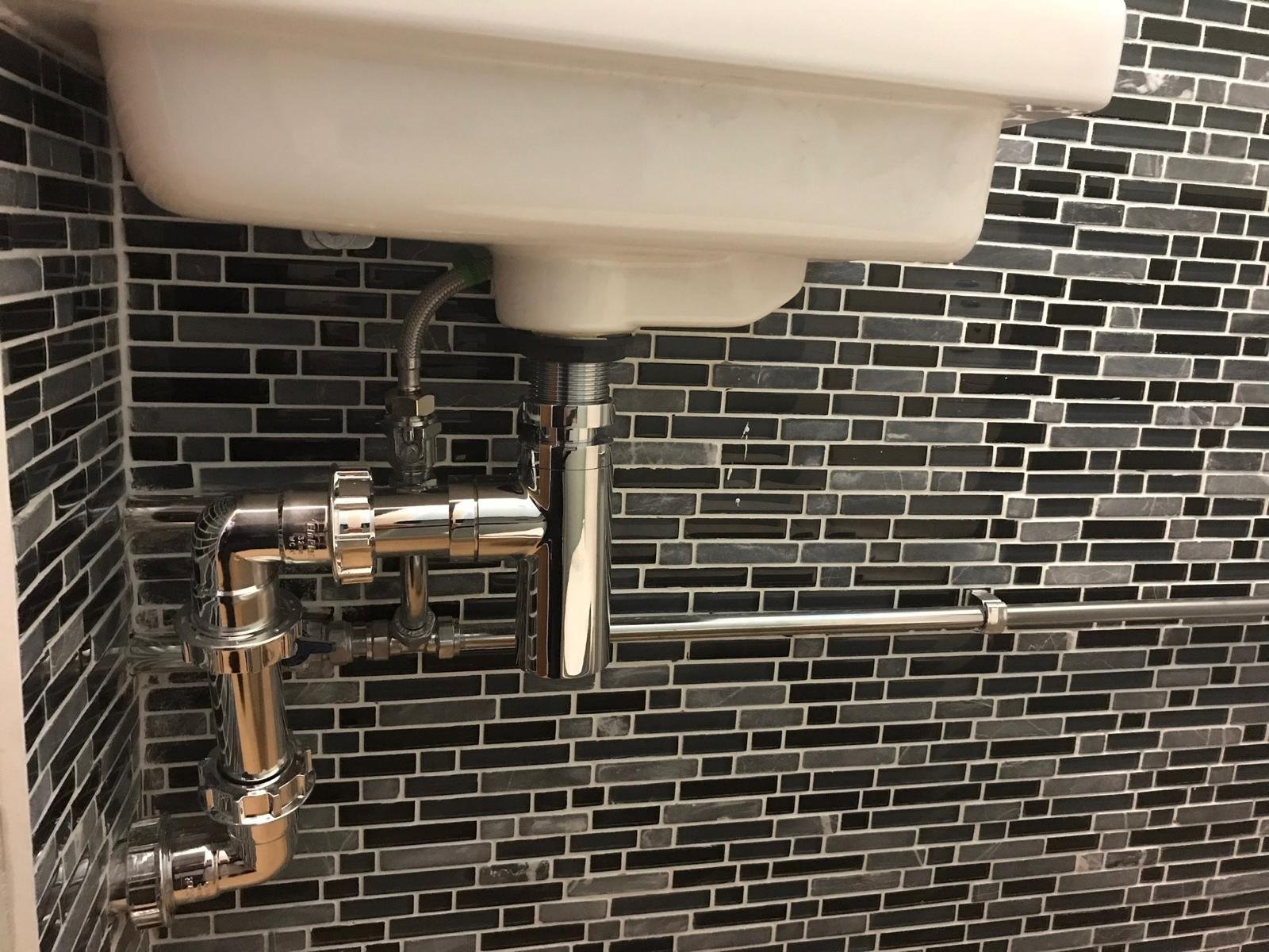 Cloakroom basin and toilet